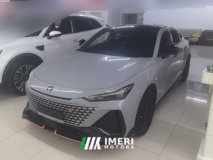 Changan UNI-V 2.0T Speed Edition - автомобиль из Китая