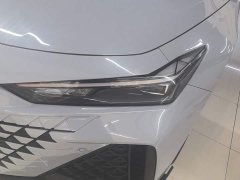 Changan UNI-V 2.0T Speed Edition - фото 5