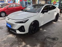 Changan UNI-V 1.5T premium - фото 1