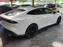 Changan UNI-V 1.5T premium - фото 3