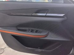 Changan UNI-V 1.5T premium - фото 7