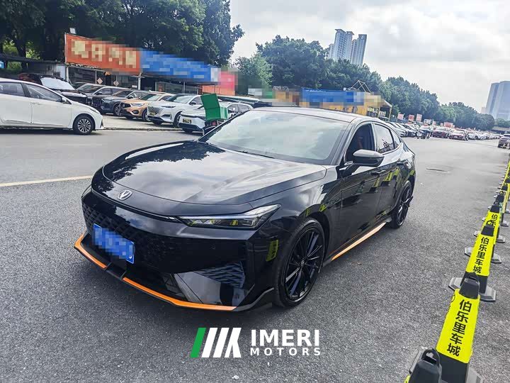 Changan UNI-V 1.5T noble sports - автомобиль из Китая