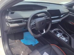 Changan UNI-V 1.5T premium - фото 12