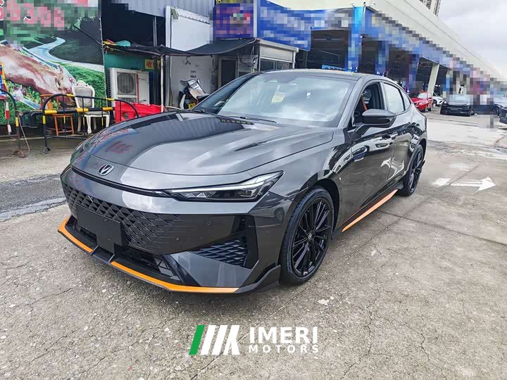 Changan UNI-V 1.5T noble sports - автомобиль из Китая