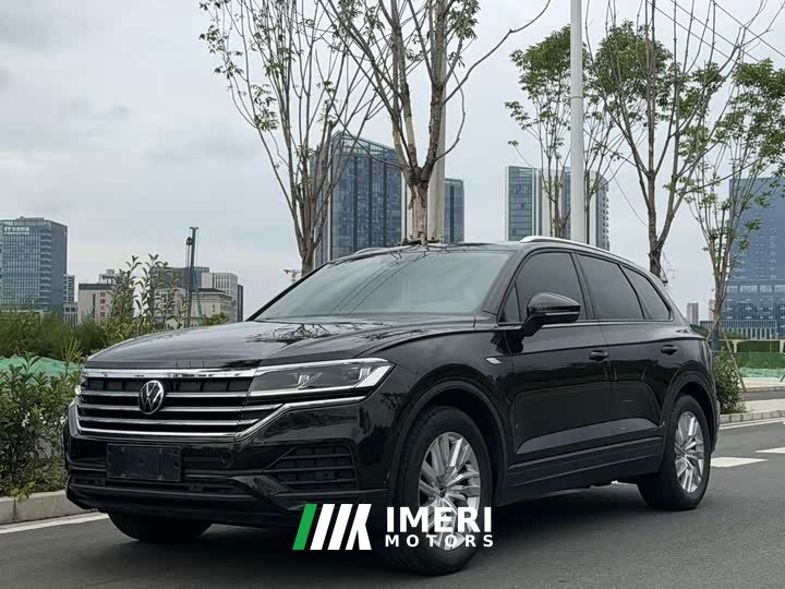 Volkswagen Touareg 2022 2.0TSI Pilot Special Edition - автомобиль из Китая
