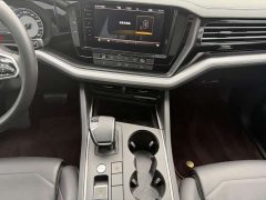 Volkswagen Touareg 2022 2.0TSI Pilot Special Edition - фото 7
