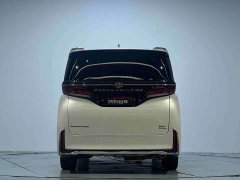 Toyota Wilfa Crown Dual Engine 2.5L Supreme Executive Edition - фото 20
