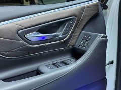 Toyota Wilfa Crown Dual Engine 2.5L Supreme Executive Edition - фото 5