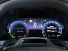 Toyota Wilfa Crown Dual Engine 2.5L Supreme Executive Edition - фото 6