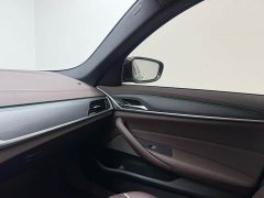 BMW 5 Series 2023 facelift 530Li leading M sports package - фото 13