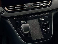 Hongqi HQ9 PHEV 2.0T four-wheel drive luxury version - фото 15