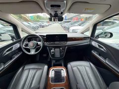 Hongqi HQ9 PHEV 2.0T four-wheel drive luxury version - фото 5