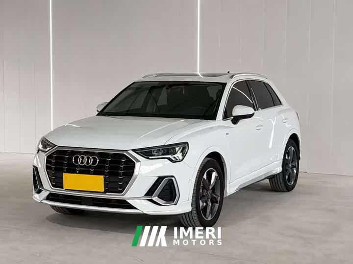 Audi Q3 35 TFSI Fashionable and Dynamic - автомобиль из Китая