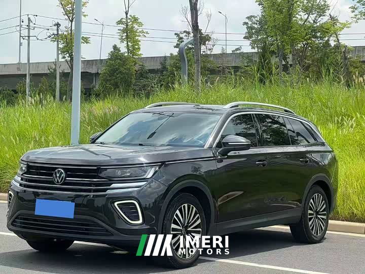 Nissan Tavendor 330TSI Luxury Edition