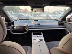 Geely Galaxy E8 620km four-wheel drive starship performance version - фото 6