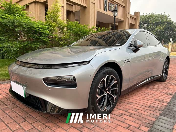 Xpeng P7 625E - автомобиль из Китая