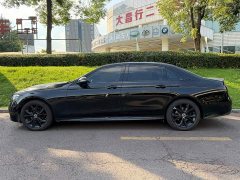 Mercedes-Benz E-Class E 300 L Sporty and Fashionable - фото 3