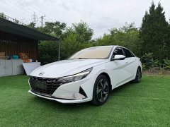 Hyundai Elantra 1.5L CVT GLX Elite Edition - фото 1