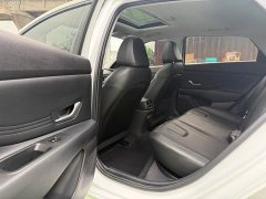 Hyundai Elantra 1.5L CVT GLX Elite Edition - фото 9