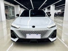 Changan UNI-V 1.5T Prestige Edition - фото 1