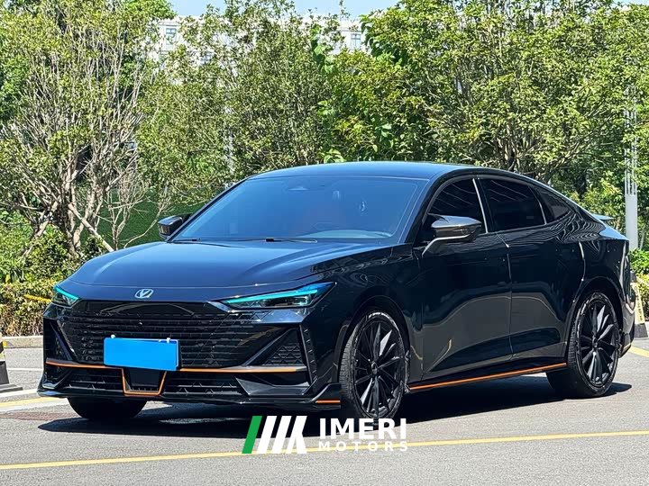 Changan UNI-V 1.5T Sport Edition - автомобиль из Китая