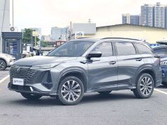 Changan CS75PLUS third generation 1.5T automatic premium - фото 1