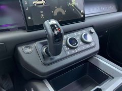 Land Rover Defender 110 3.0T P400 X-Dynamic HSE - фото 11