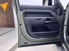 Land Rover Defender 110 3.0T P400 X-Dynamic HSE - фото 13