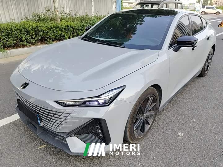 Changan UNI-V 1.5T ZunGui Edition