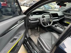 Changan UNI-V 1.5T sports version - фото 5