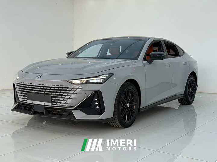 Changan UNI-V 1.5T sports version - автомобиль из Китая
