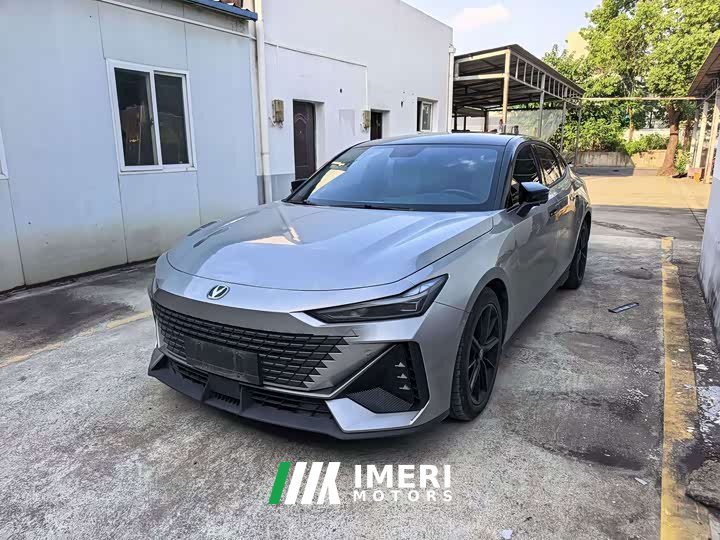 Changan UNI-V 1.5T premium - автомобиль из Китая