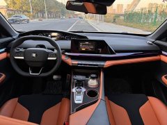 Changan UNI-V 1.5T sports version - фото 11