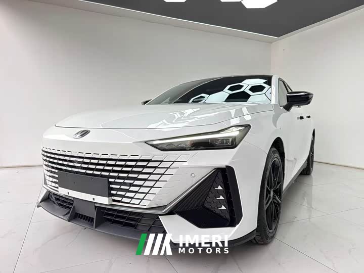 Changan UNI-V 1.5T 500Bar high-energy version - автомобиль из Китая