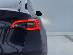 Tesla Model Y rear-wheel drive version - фото 8