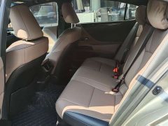 Lexus ES 2022 300h Excellence Edition - фото 8
