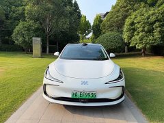IM Motors Zhiji L6 Max Standard Edition - фото 2