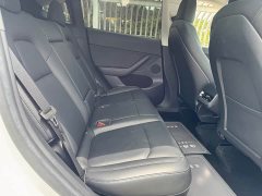 Tesla Model Y rear-wheel drive version - фото 16