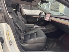 Tesla Model 3 rear-wheel drive version - фото 5