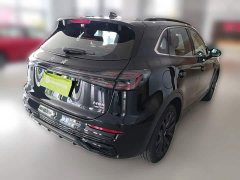 Tesla Model 3 rear-wheel drive version - фото 12