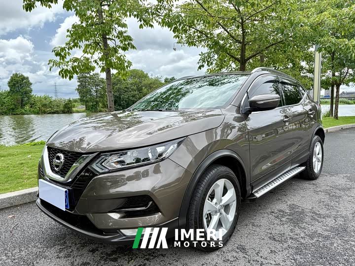 Nissan Qashqai 2.0L CVT XV Premium Edition