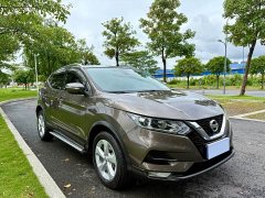 Nissan Qashqai 2.0L CVT XV Premium Edition - фото 3