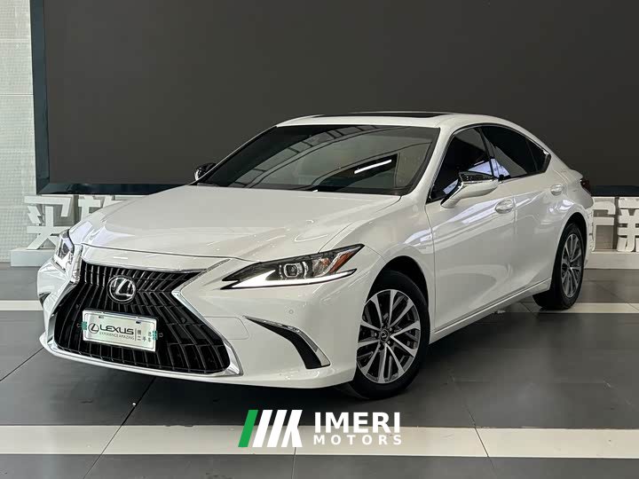 Lexus ES 200 Excellence Edition
