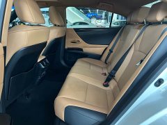 Lexus ES 200 Excellence Edition - фото 8