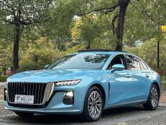 Hongqi H5 2.0T automatic smart connected flag version - фото 1