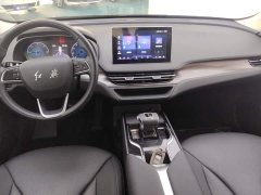 Hongqi E-QM5 2023 facelift basic travel version - фото 12