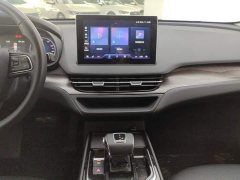 Hongqi E-QM5 2023 facelift basic travel version - фото 13