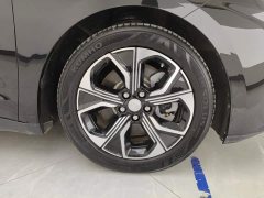 Hongqi E-QM5 2023 facelift basic travel version - фото 6