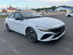 Hyundai Elantra 1.5L CVT TOP flagship version - фото 1