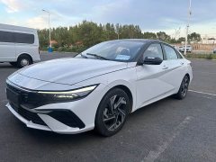 Hyundai Elantra 1.5L CVT TOP flagship version - фото 3